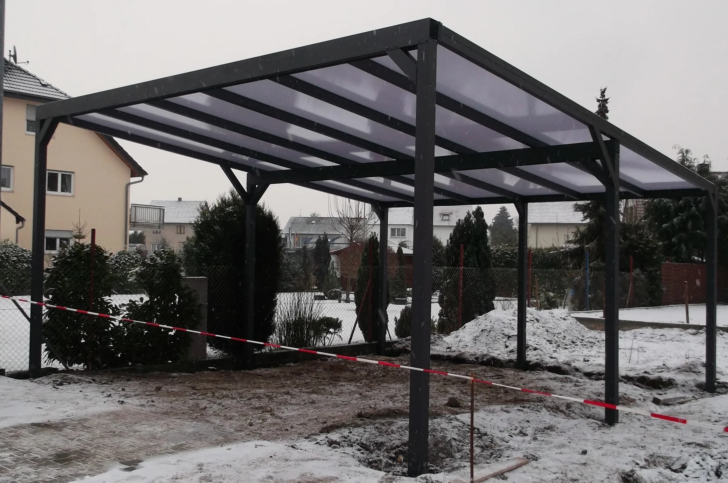 Cube Carport: Freistehende Pultdach-Konstruktion